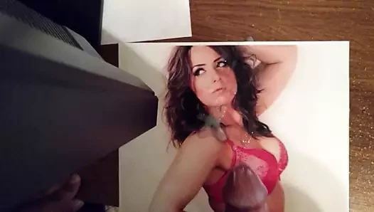 Nikki çapraz boşalma haraç
