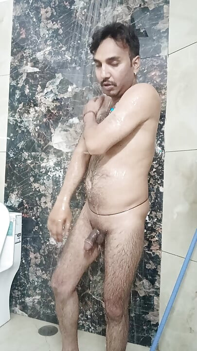 Indian desi police officer get sucked and shower with neighbour and army officer