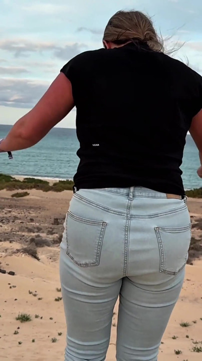 Stuck in the Sand - I Wet My Jeans While Trapped