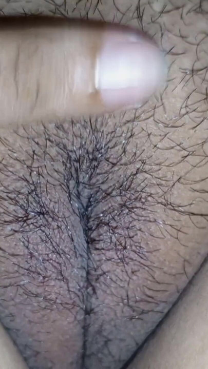 I made a video of my young step sister pussy while she was at night. | Clip 2