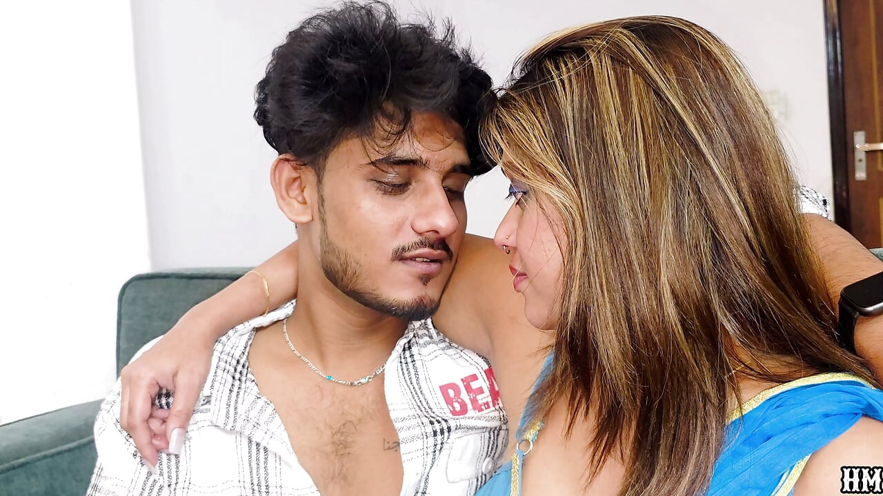 Hot indian Desi Bhabhi Devar sex with hardcore style video