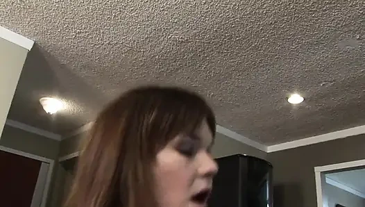 Cassie Holiday - грязная белая шлюха