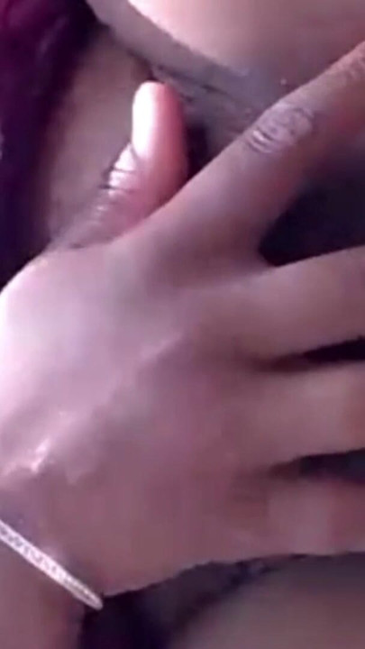 Desi girlfriend ko bola video call me dikhana to o dikhai | Clip 1