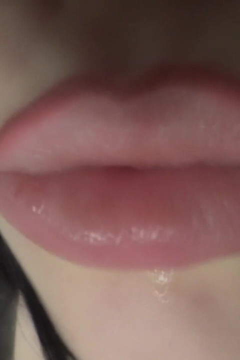 You're obsessed with my full natural lips