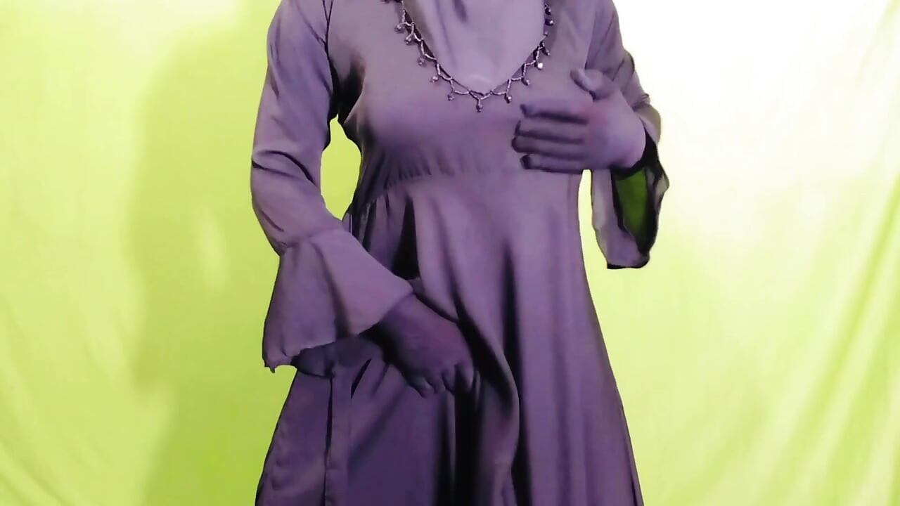 คู่รักมุสลิมฮิญาบคนสวยอินเดียกระหายน้ําเพื่อเย็ด