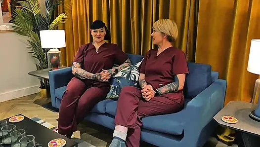 Die alternative Therapie Klinik-Serie Vibrator, Dildo & rohrstock kombination für ein schwanzgieriges mädchen