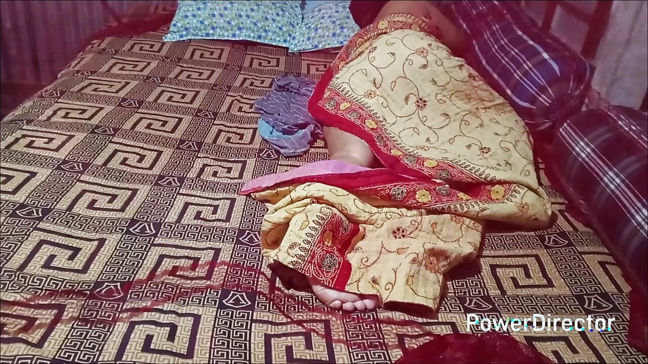 madrasta fodendo o cuzinho da vila em casa