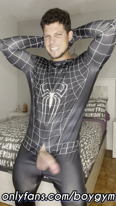 巨根がスパイダーマン😈を絶頂