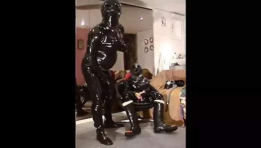 HeavyRubberWank