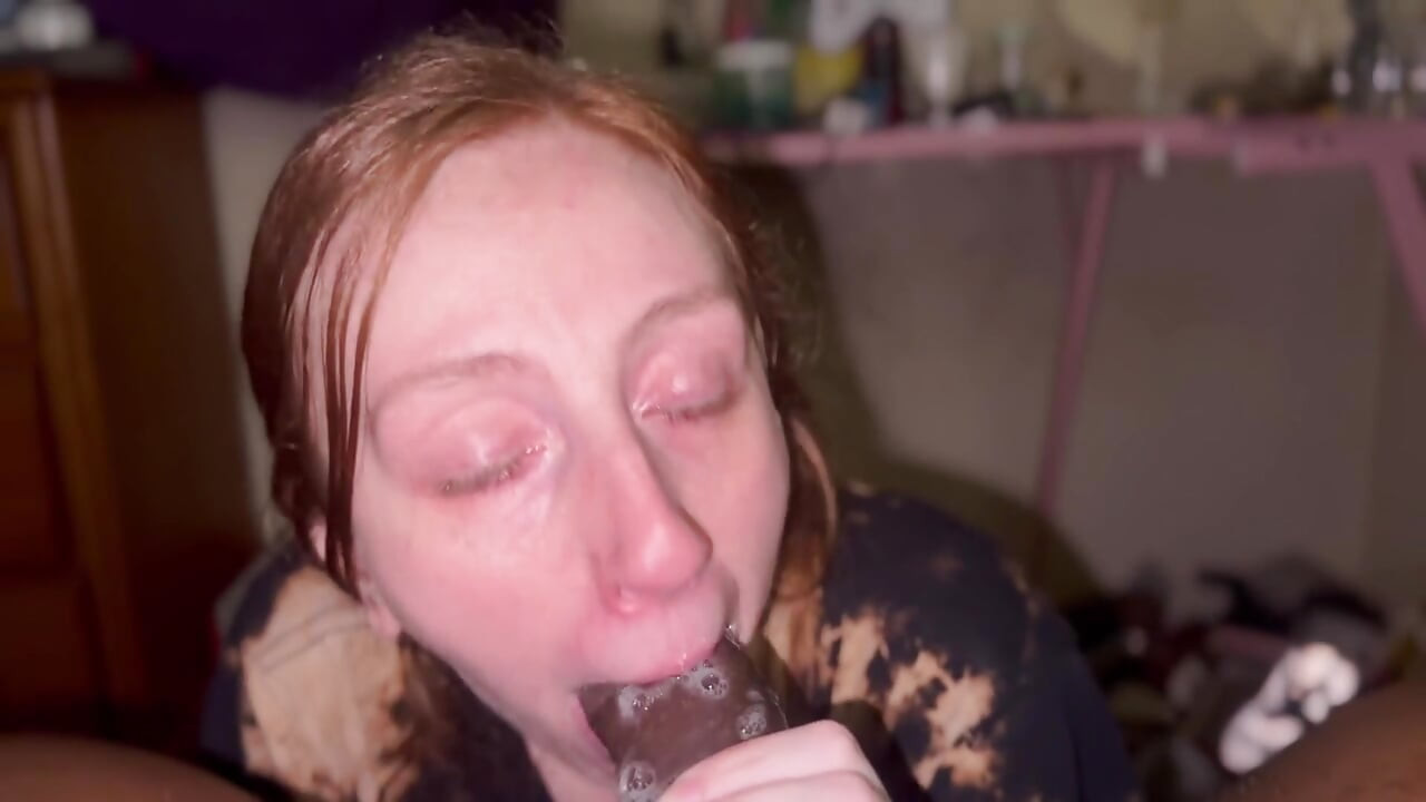mariecream shreds tight shorts in raw