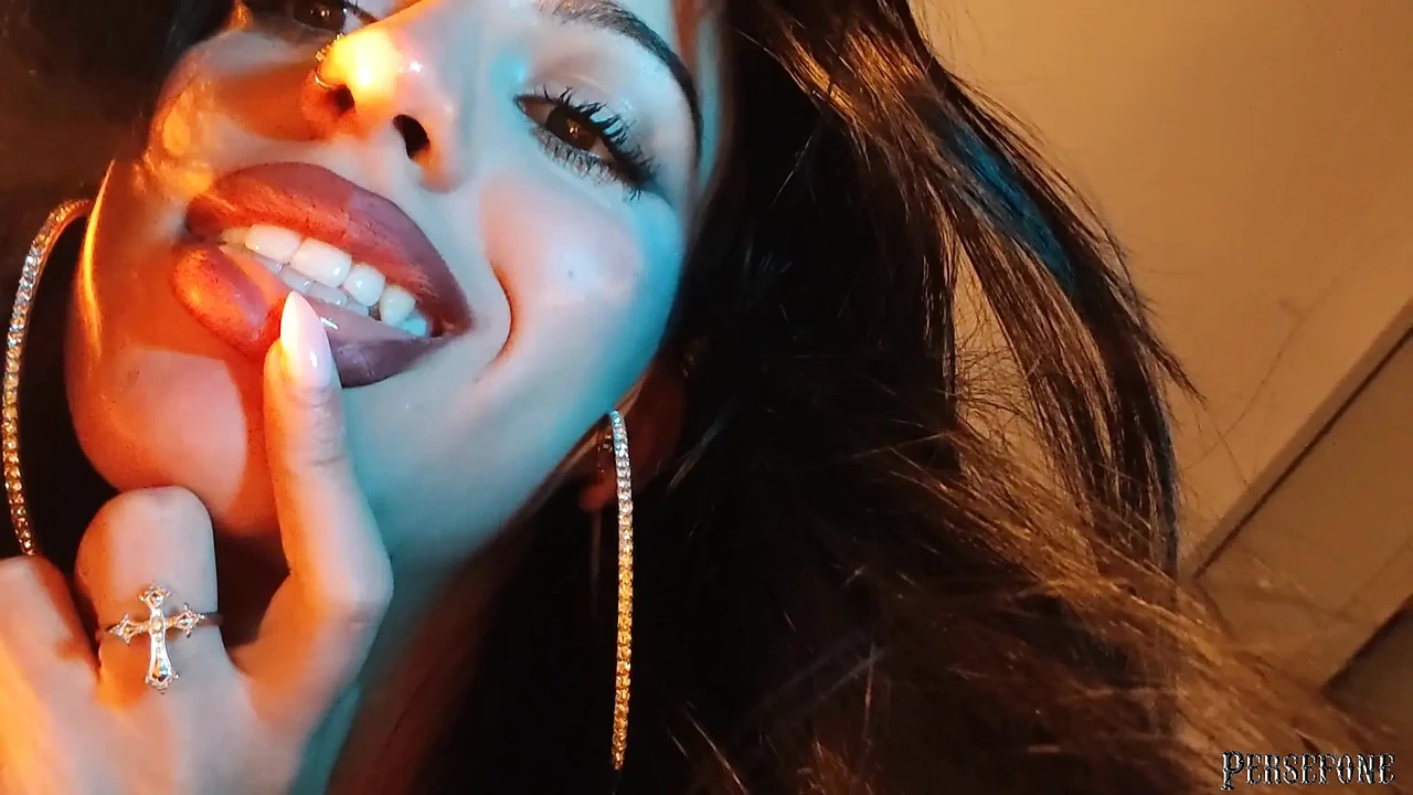 Young Brunette Kore Fox Tits and Pussy Close ups POV