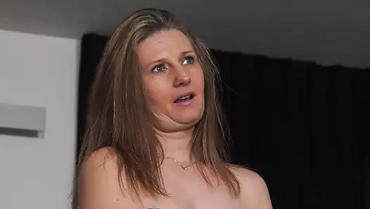 Perancis, posh, dewasa tapi sange sekali! 6275