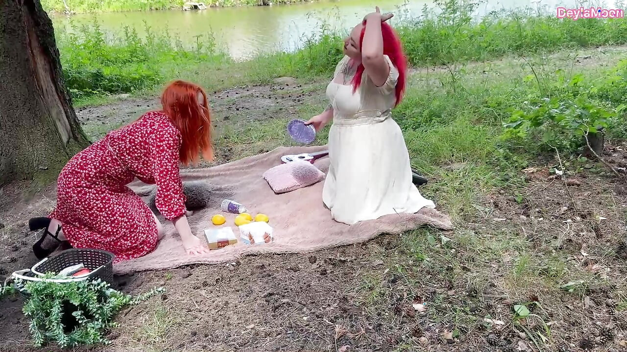 Two girlfriends decided to relax outdoors and have hot sex.