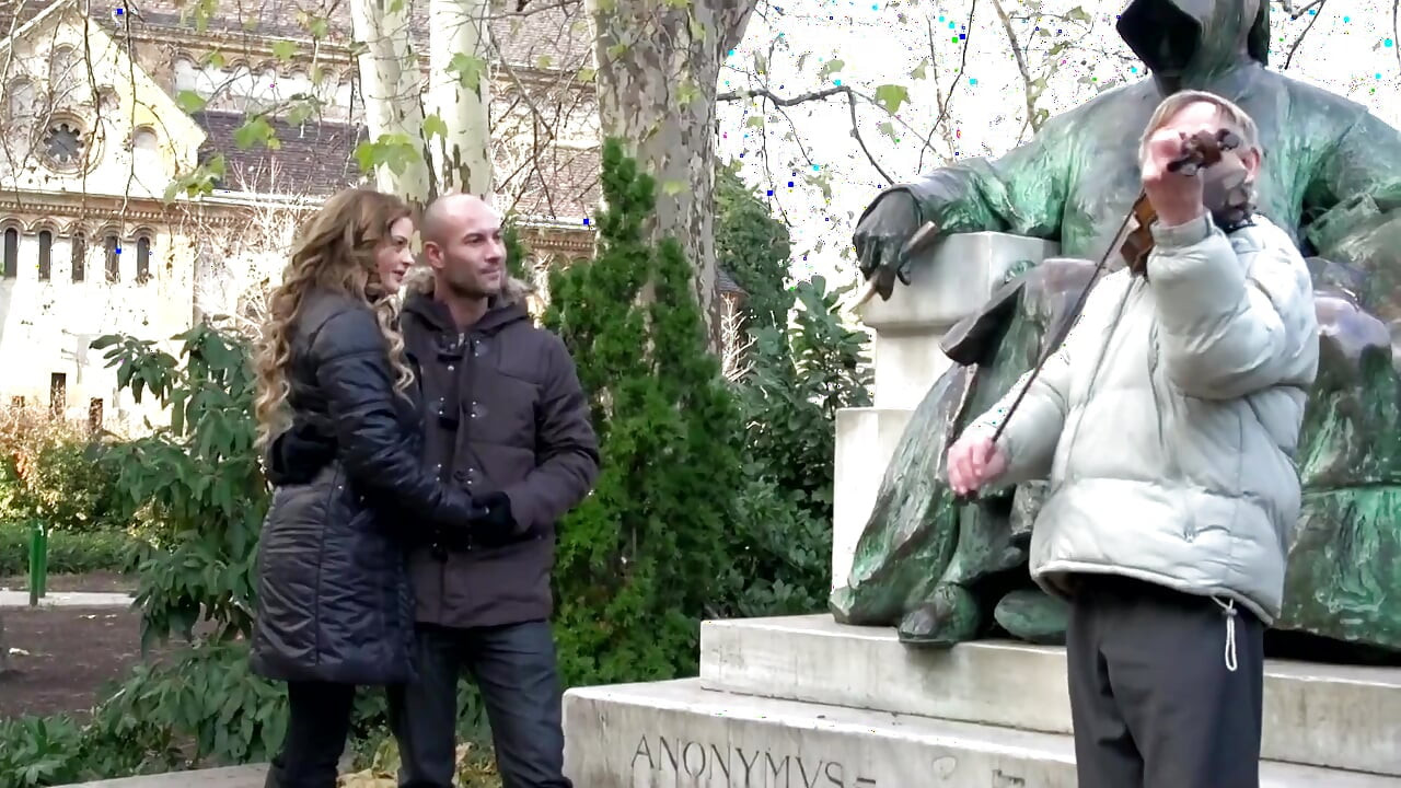 18-jährige Erstmals Anal Mit Großem Schwanz in Ihrem Engen Arsch