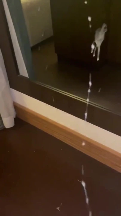 BIG CUMSHOT INFRONT OF STEP MOM