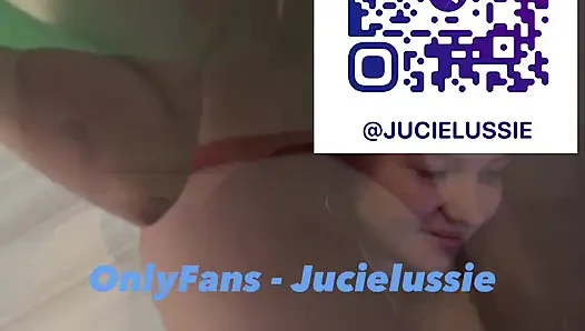Jucielussie Deepthroat and cumming close up