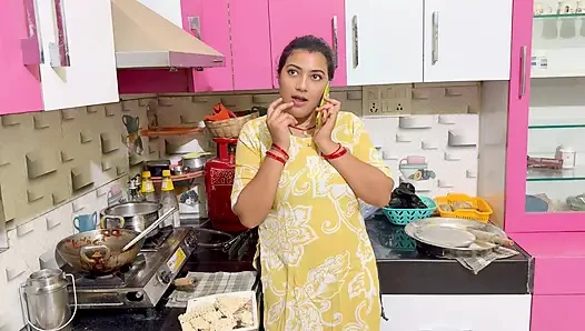 My younger stepsister accidentally sent me her nude photo, I took advantage of it and fucked my stepsister, full Hindi viral video