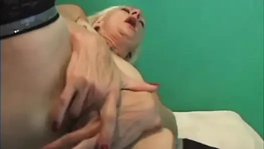 Mature couple pussy fucking and fingering in the bedroom, with cum in mouth
