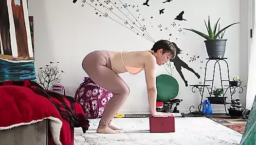 Yoga pants cameltoe bikini top workout