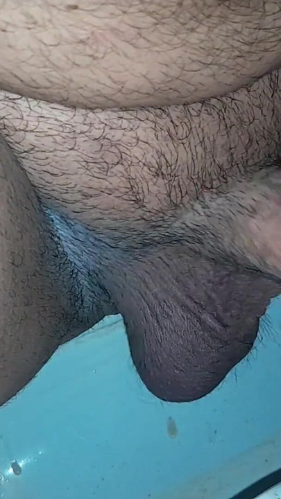「Desi boys pissing borm m like」からの驚愕の瞬間