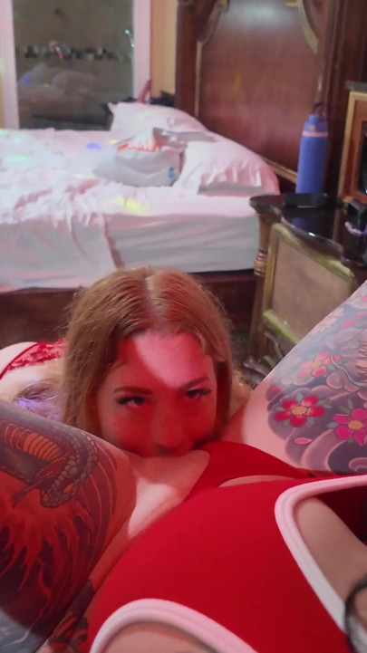 Lesbische lust ontketend met Honey Bunny en Bianca Bailee