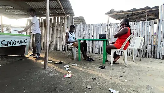 Kız arkadaşı onu çok kötü sikebilecek başka bir adam arıyor