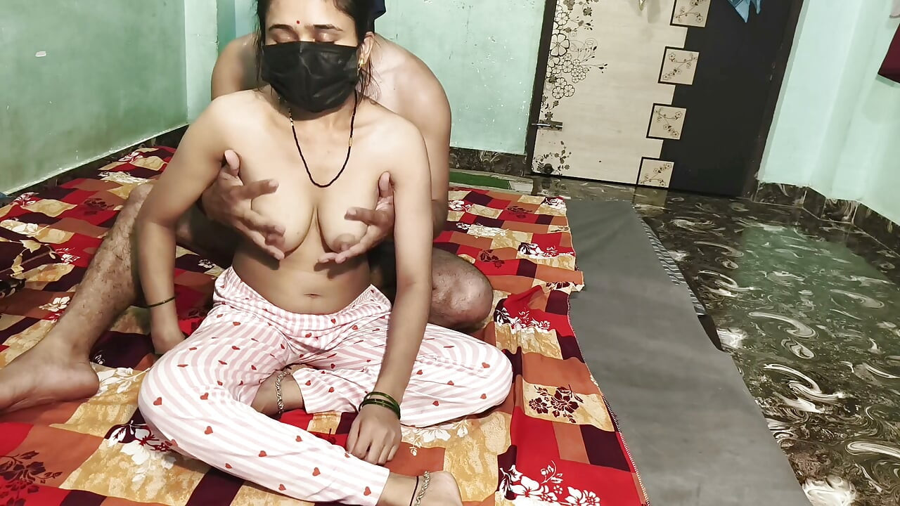 Desi Beautiful Indian Girl Tight Pussy First Time Hardcore doggy style Sex Video, Desi Beautiful Girl mms Sex Video