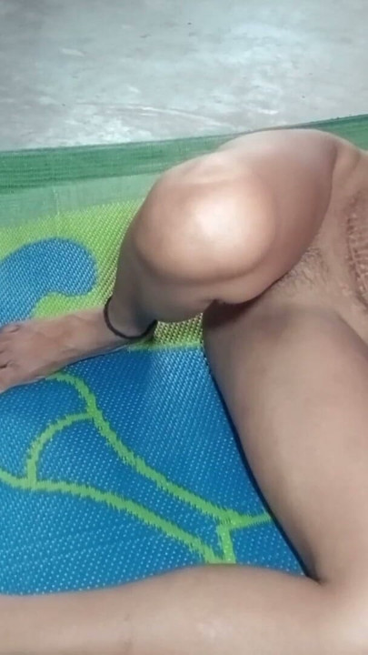 Stepbrother applied coconut oil to stepsister and fucked her thoroughly Indian Desi Indian cute girl | Clip 1