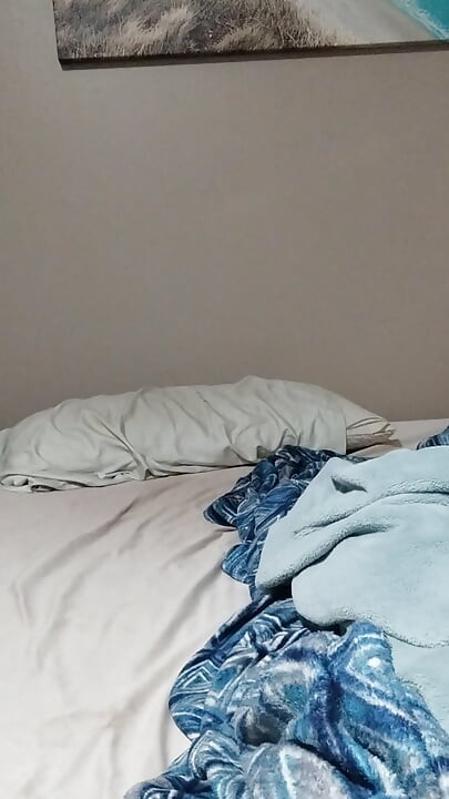 Un mari sexy se fait baiser correctement avec une femme transsexuelle, partie 2