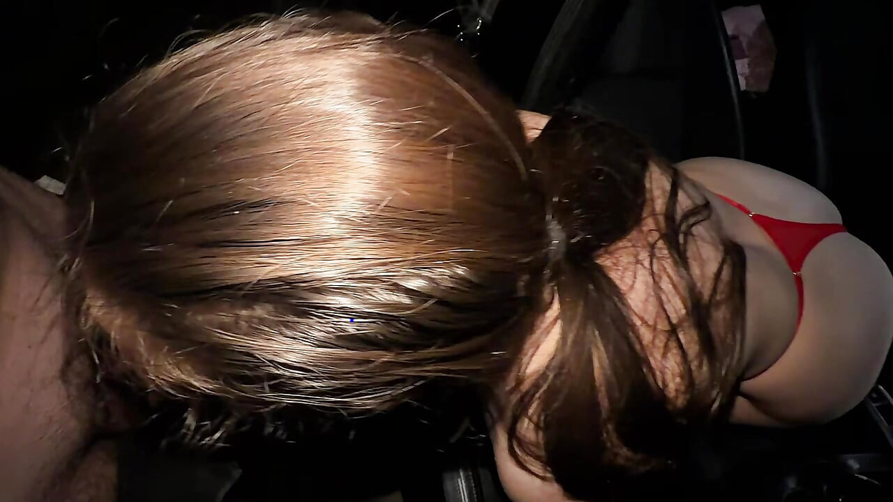Boss fucks me in the car after work