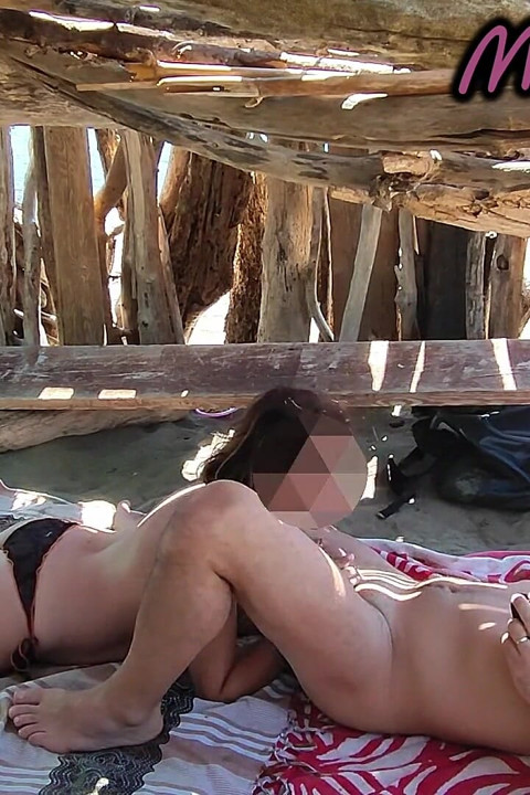French MILF Handjob Amateur on Nude Beach Public in Greece to Stranger with Cumshot