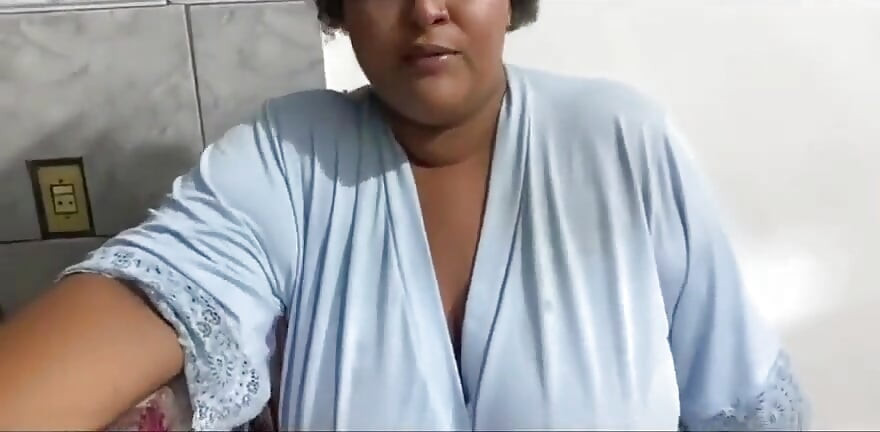 The Loan Shark Came to My House to Collect a Debt, I Didn't Have Any Money so I Ended up Taking a Lot of Cum in My Mouth and Eve