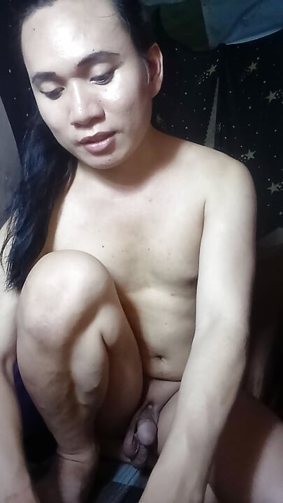 你在哪里？我们在我的房间里一起，这样我就可以和某人发生性关系了。