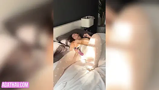 AGATHA VEGA CAUGHT MELTING WITH VIBRATOR