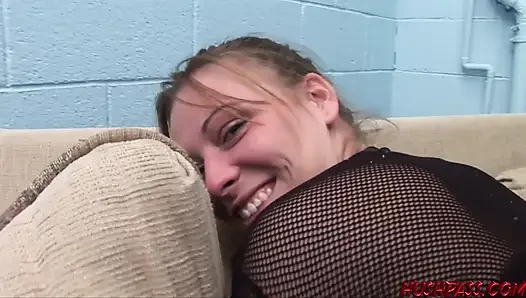 Alex Worships the Juicy Ass of Bubble Butt Kaylee