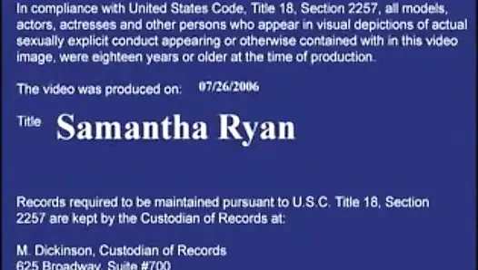 Samantha Ryan piercingleriyle kanepede sikişiyor