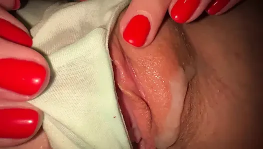 Ngentot memek sempit saudara tiri