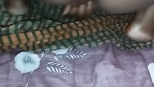 HOT Bangladeshi Viral Young Girl Sex with DILDO