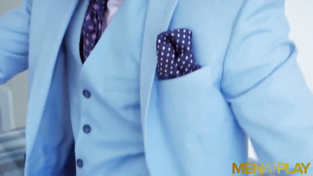 MENATPLAY - Suited men Hector De Silva and Nicolas Brooks anal