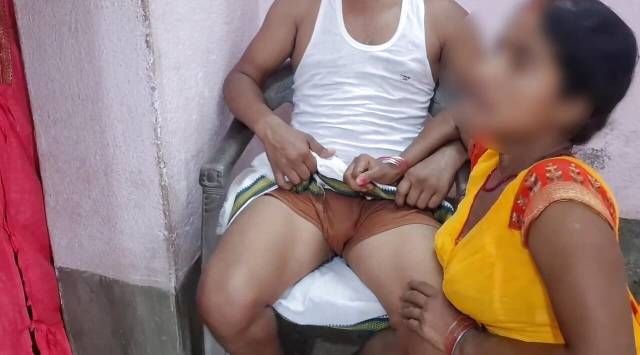 India desi girl fucking couple in the bedroom