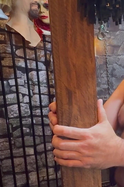 パート2:ドミナ・サタナとラニスタ・ベアとセックスを十分にしゃぶれなかったステファニーへの罰セッション。