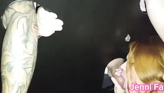 Ich ging mit meiner schwiegermutter zum Gloryhole und wir haben am ende mehrere schwänze