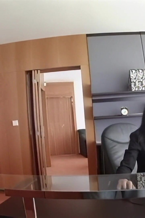 Kejutan bercinta dengan bos