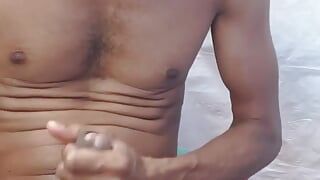 Kutas ręczna robota indyjski masaż mężczyzny