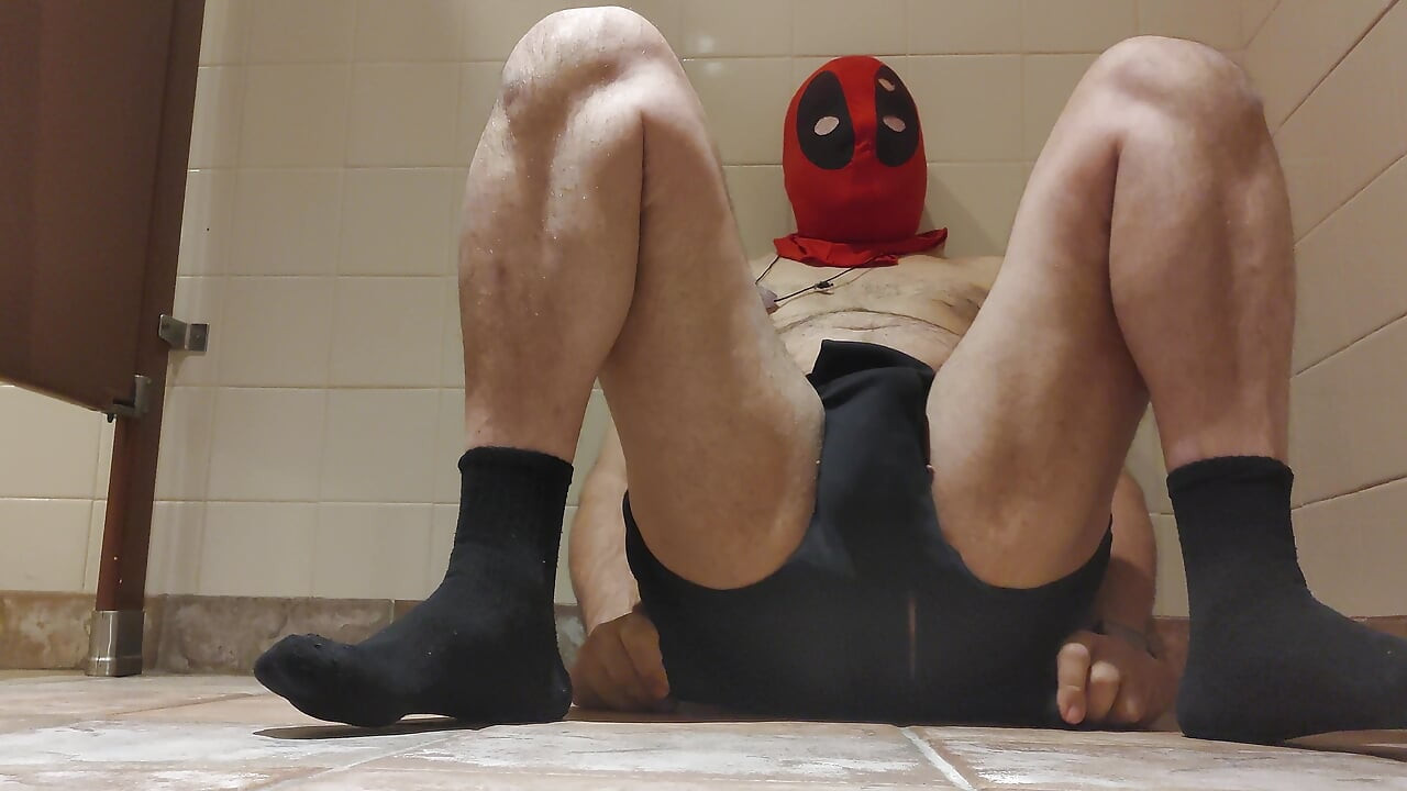 David Oliver Masturbated in a bathroom stall during his lunch break