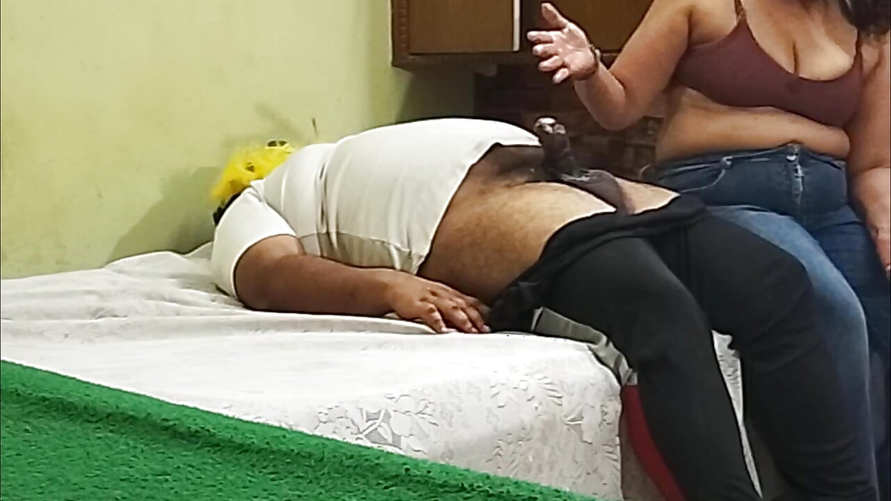 My stepsister gives me oral sex and I cum in her mouth!