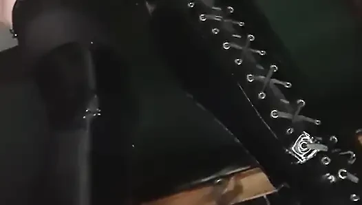 Being a Bootworship Bitch