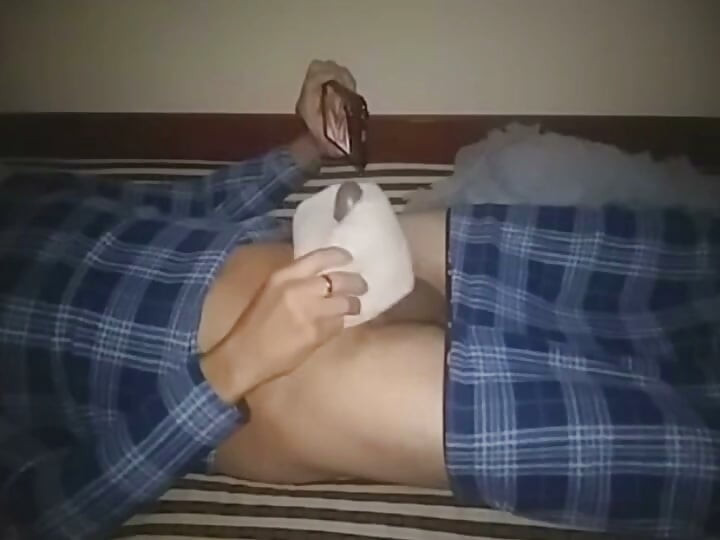 , пока смотрю видео с моей подругой.