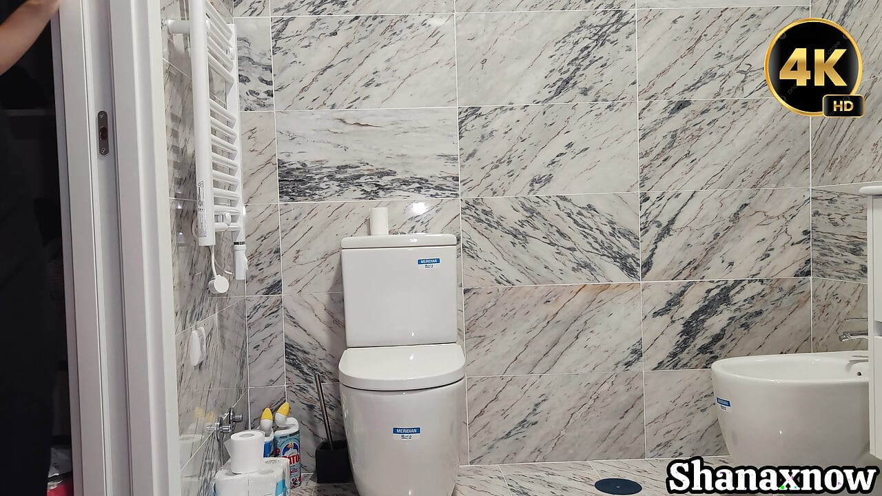 4K Toilet Fetish Ass Worship Spreading Spanking Open for You