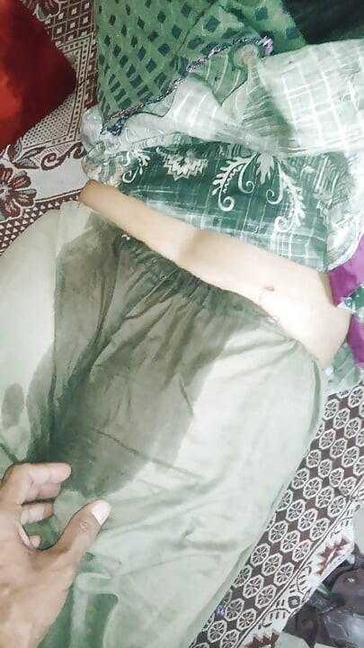 Loray ki Dewani Bhabi Gand me